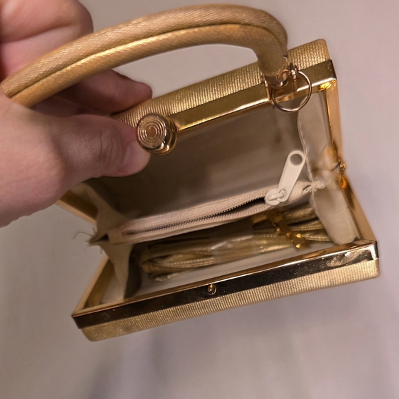 Elegant Gold Evening Clutch with New Shoulder Strap Included - Picture 5 of 7
